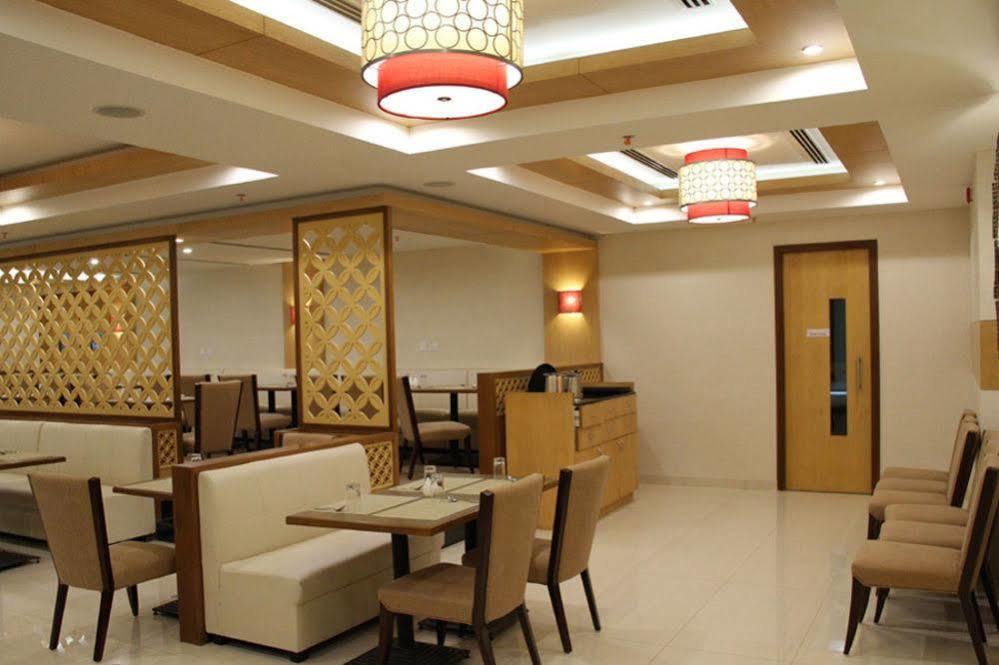 Quality Inn Viha Kumbakonam Exterior foto